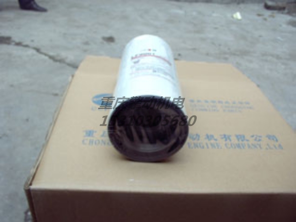 康明斯機(jī)油濾清器 LF9001