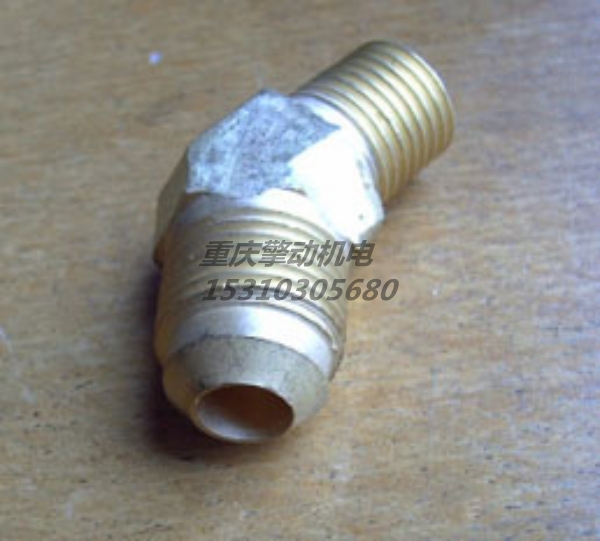 康明斯接頭 121229