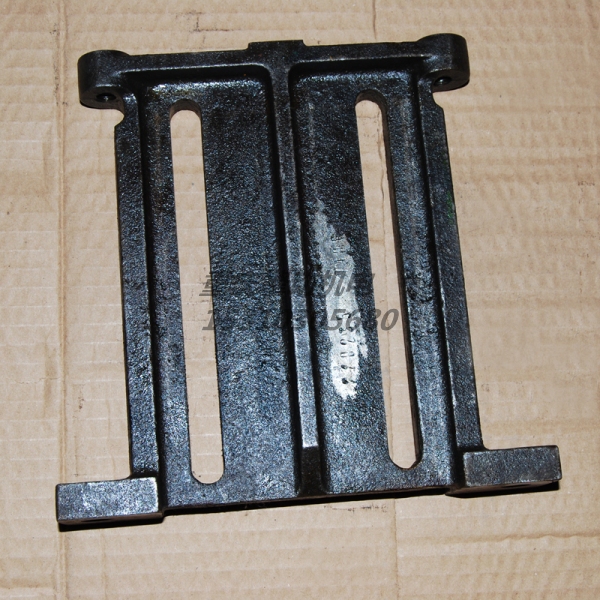 康明斯風(fēng)扇支架 210235