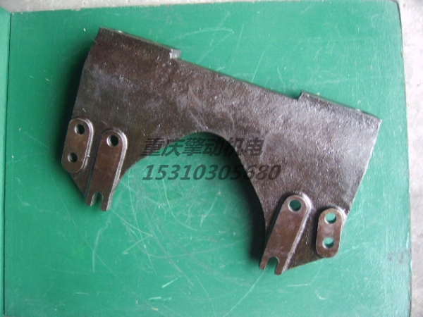 康明斯發(fā)動機前支架 212301