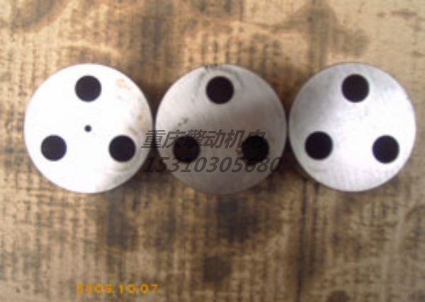 康明斯惰輪軸支架 3026166-1