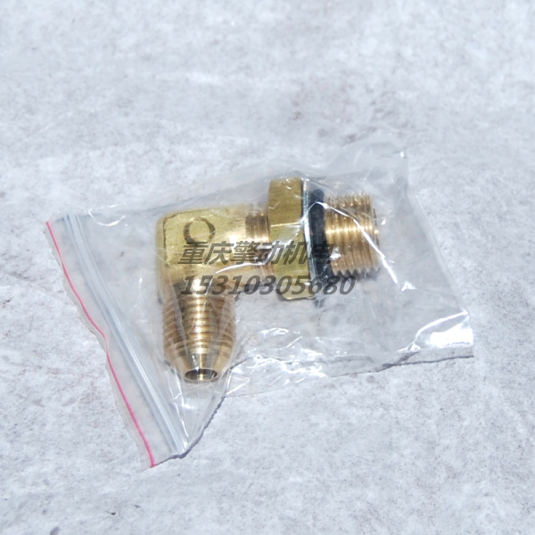 康明斯接頭 3033024