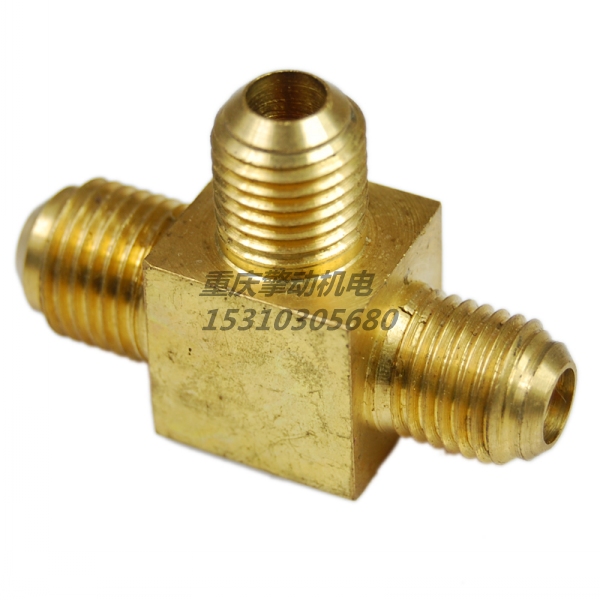 康明斯三通接頭 3165833-1