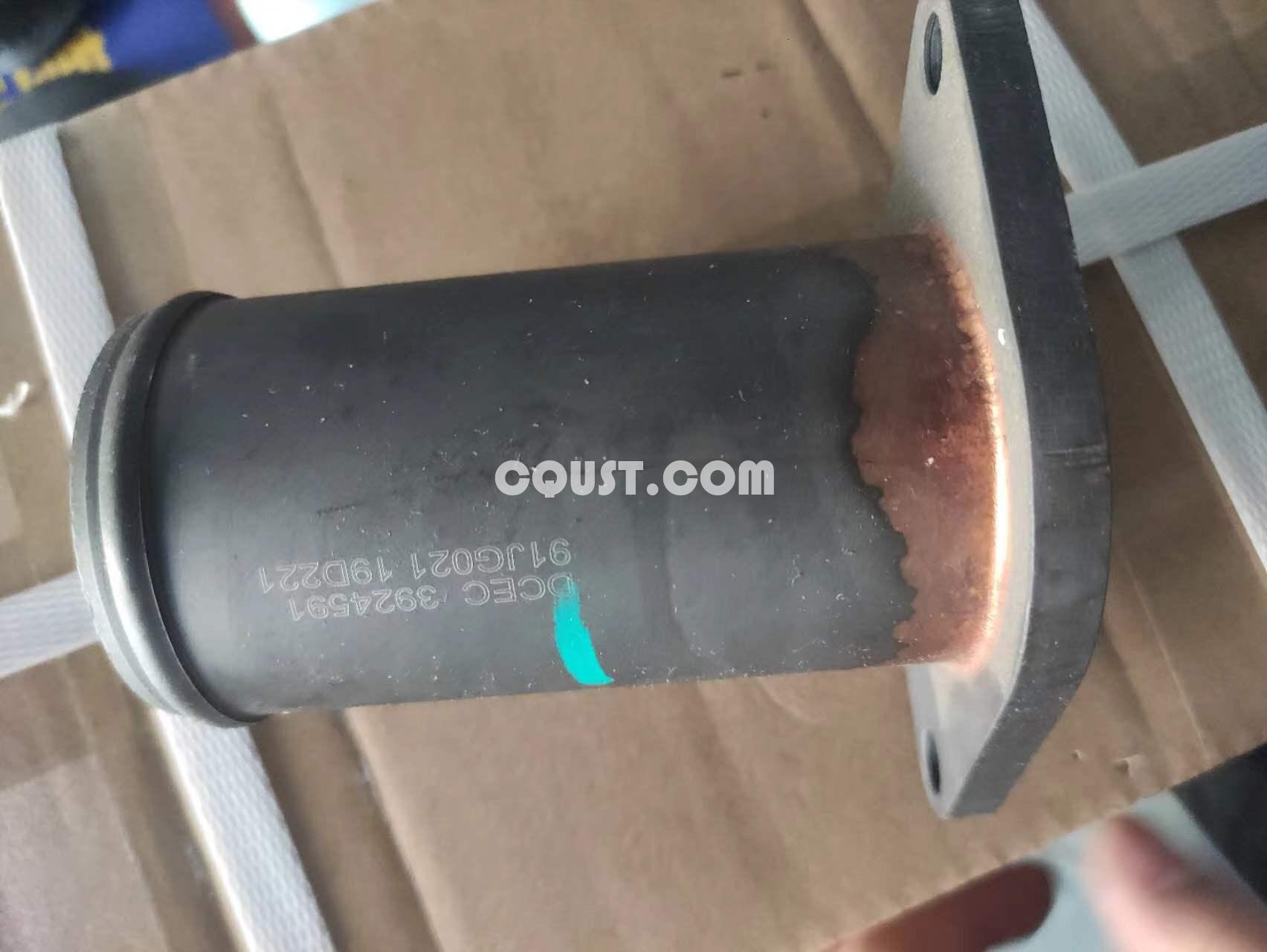 原裝康明斯柴油機配件，3924591型號出水口接頭